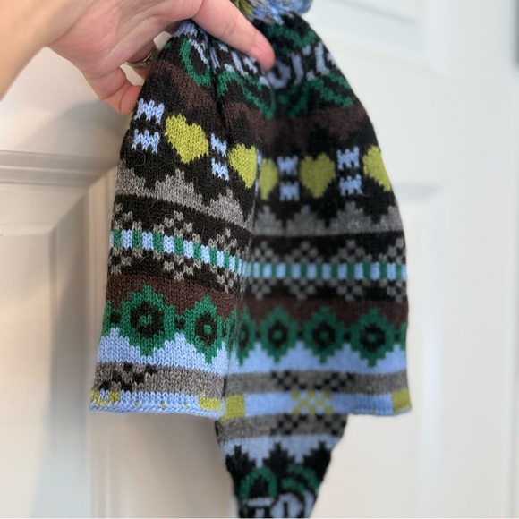 Weekend Max Mara Label-cut Bennie Hat with Pon Pon Size: OS Fall/ Winter/Holiday - Picture 5 of 13